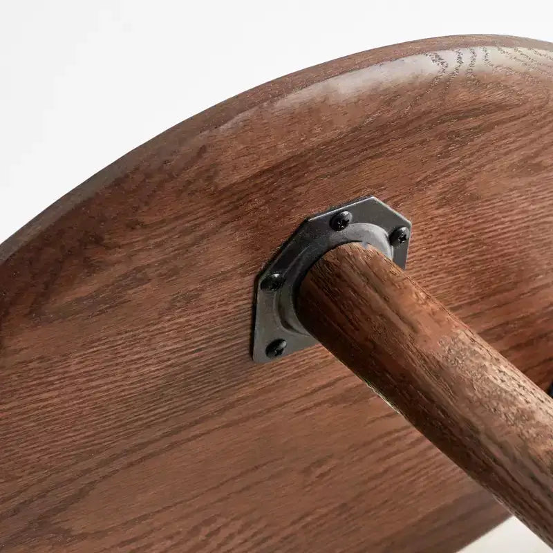 Tavolino da caffè ovale Mid-Century Modern 33.46 W in legno massello di rovere con tre gambe